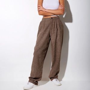 MISHA WIDE LEG TROUSER IN HOUNDSTOOTH BROWN